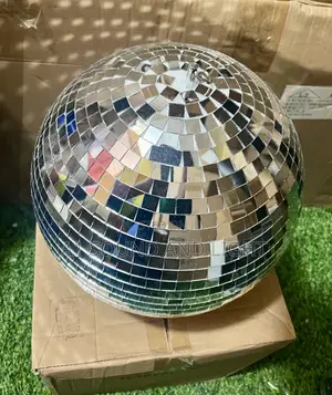 Mirror Ball 30x30x30