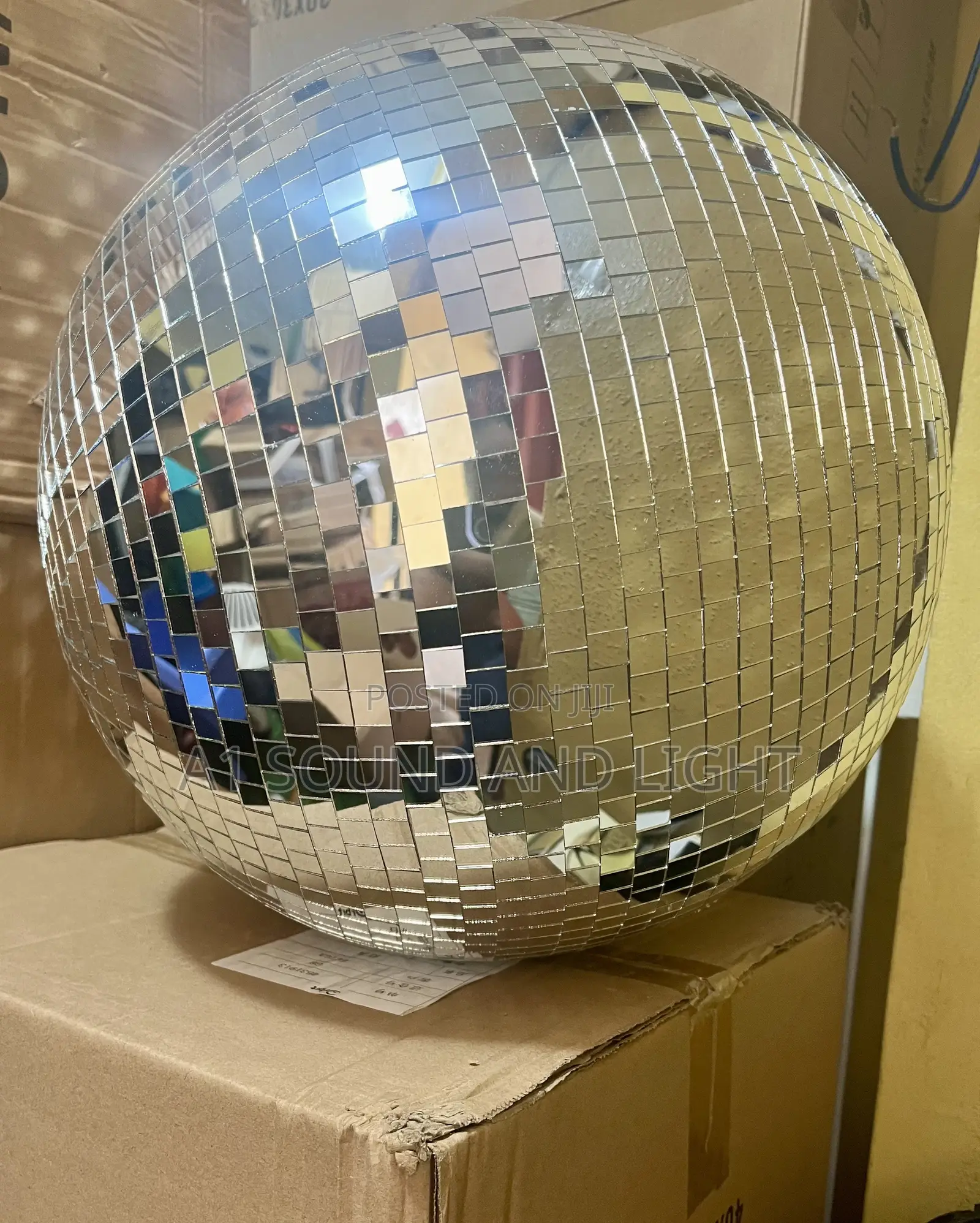 Mirror Ball 40x40x40
