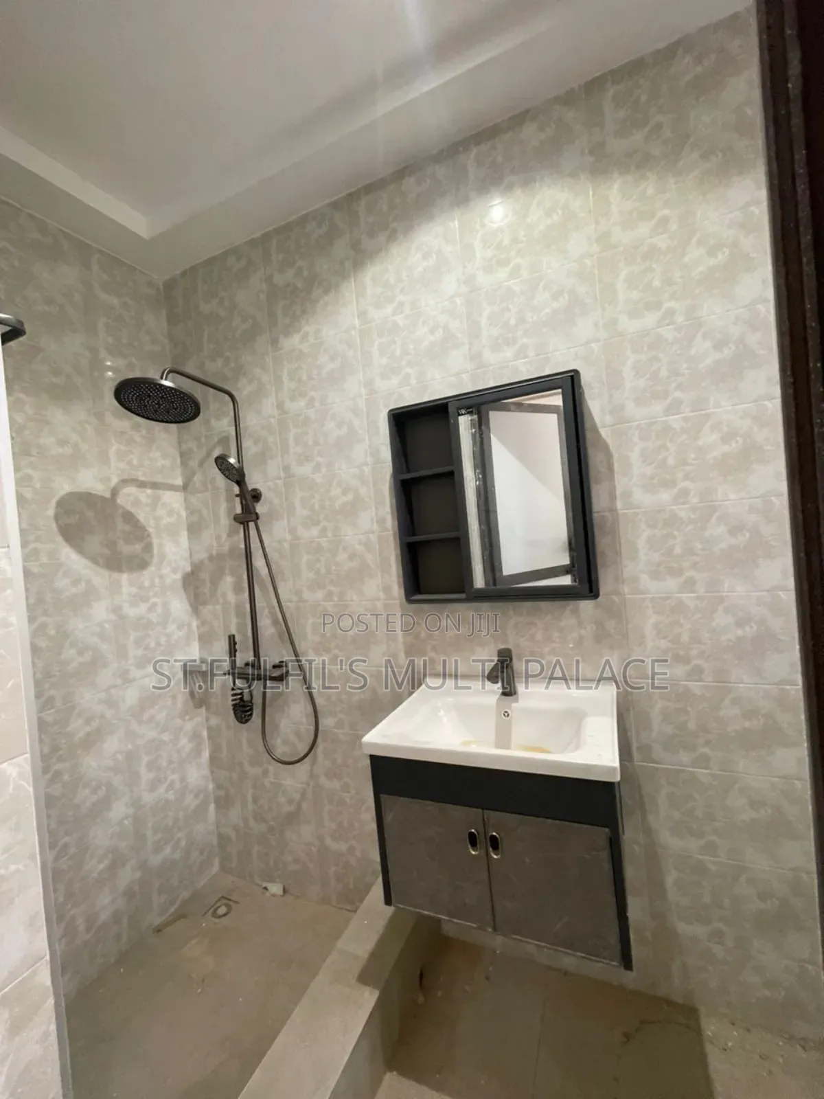 2bdrm Apartment in Adenta Pantang for rent