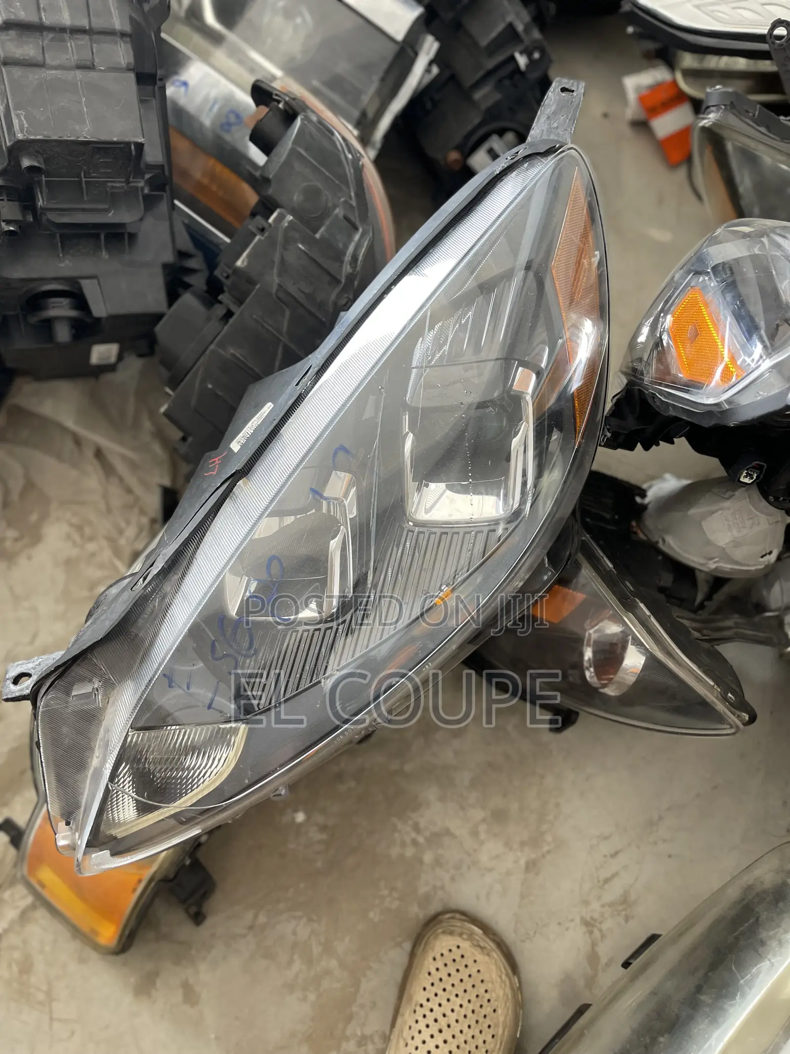 Ford Escape Headlights 2020,2021,2022,2023,2024