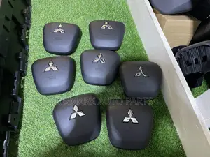 Mitsubishi Outlander 2022-2023-2024-2025 Airbag Cover