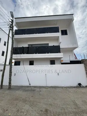 3bdrm House in Ashaley Botwe, Lake Side Estate for sale