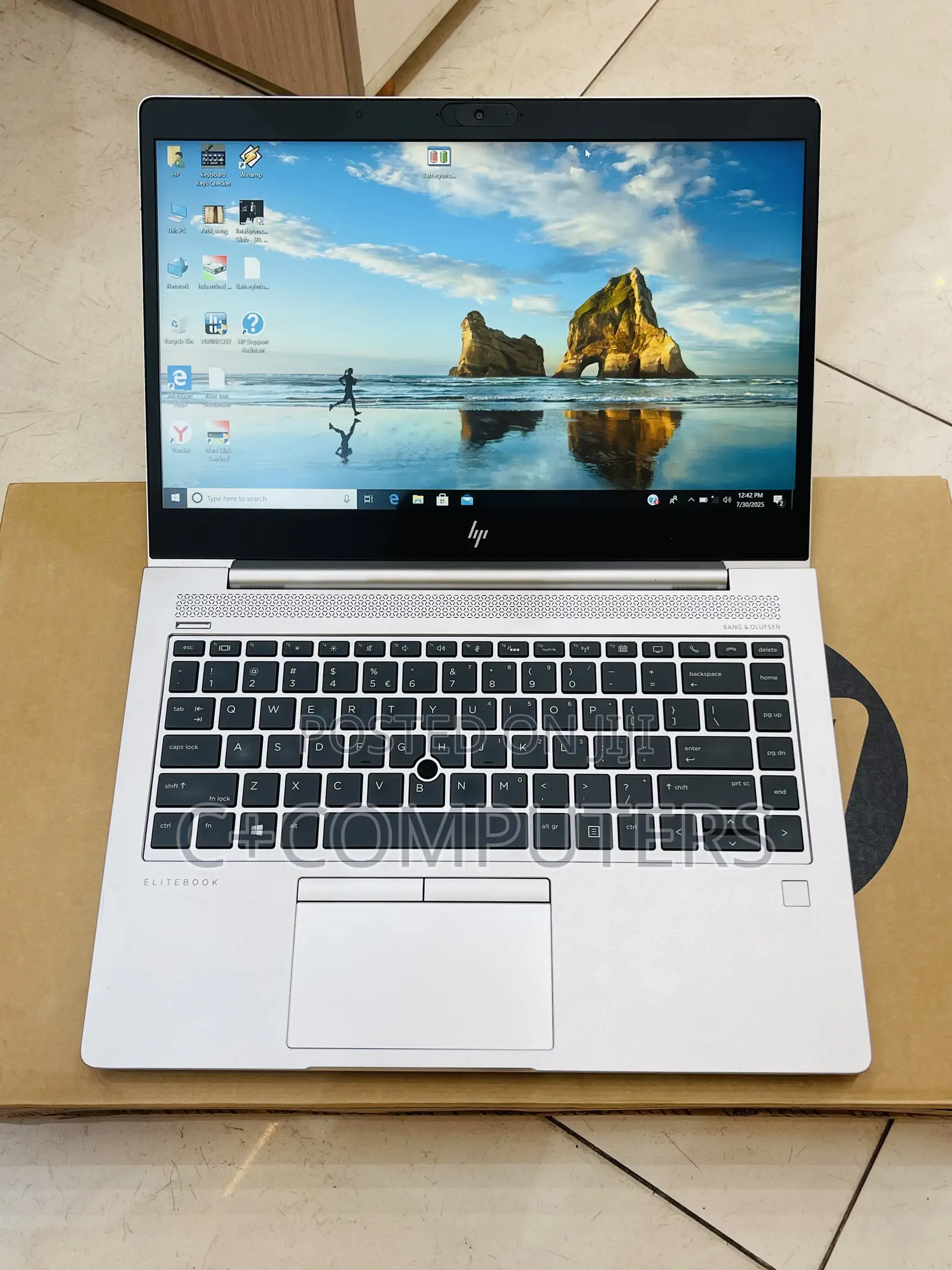 New Laptop HP EliteBook 745 G6 8GB AMD Ryzen 5 SSD 256GB