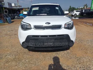 Kia Soul Hatchback 2016 White