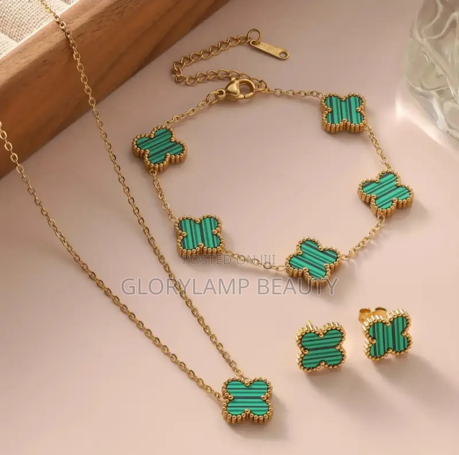 Van Cleef Clover Necklace Bracelet and Earrings Set With Gift Box