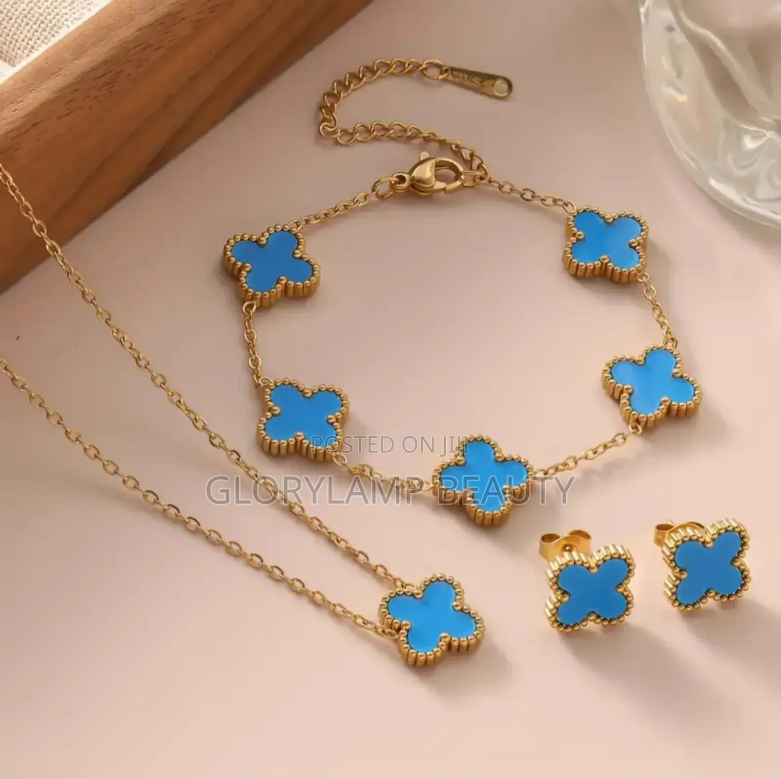 Van Cleef Clover Necklace Bracelet and Earrings Set With Gift Box