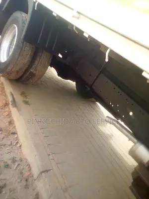 Hyundai Mighty 2