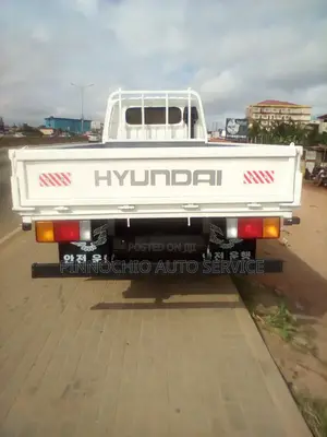 Hyundai Mighty 2