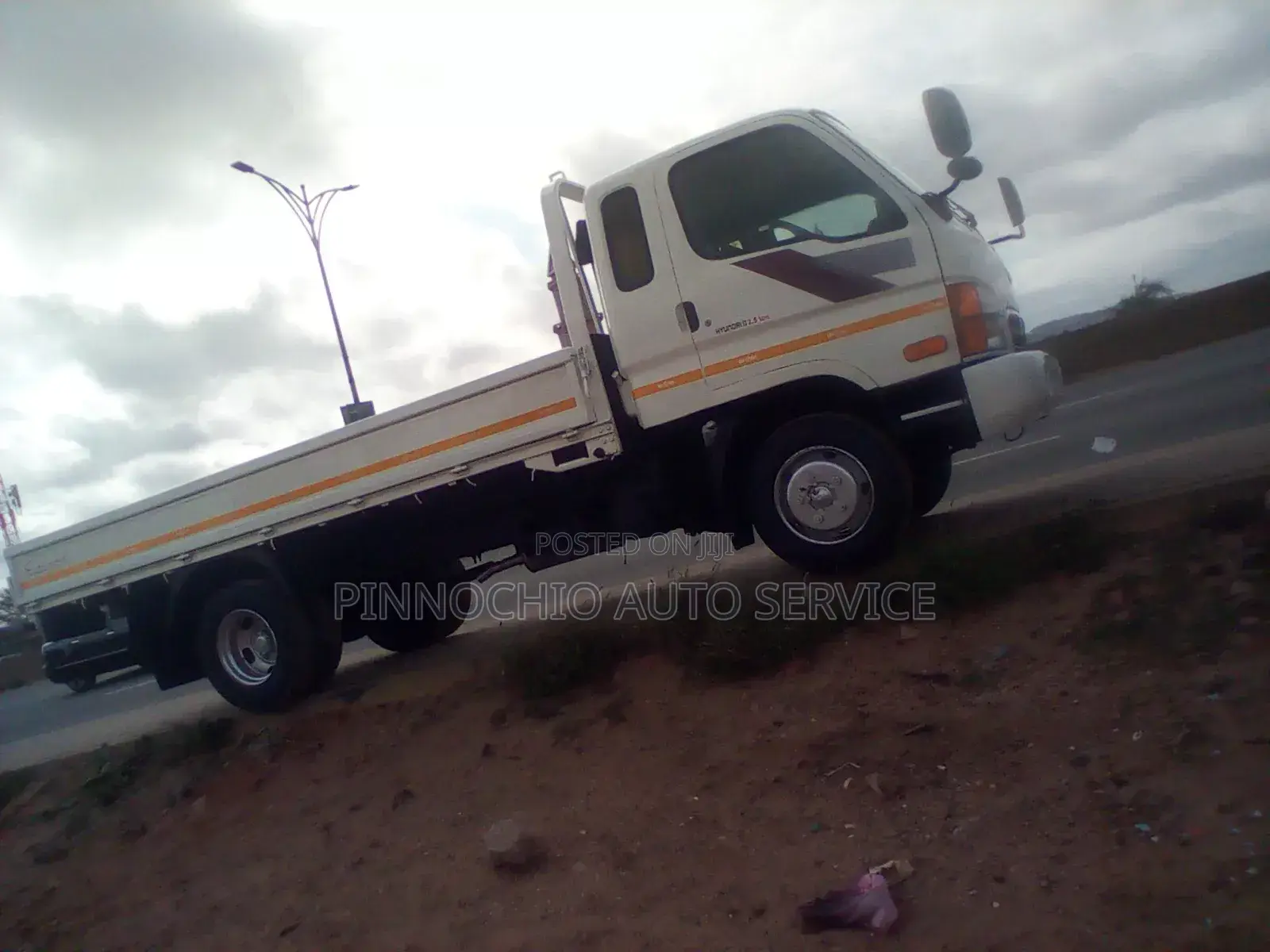 Hyundai Mighty 2