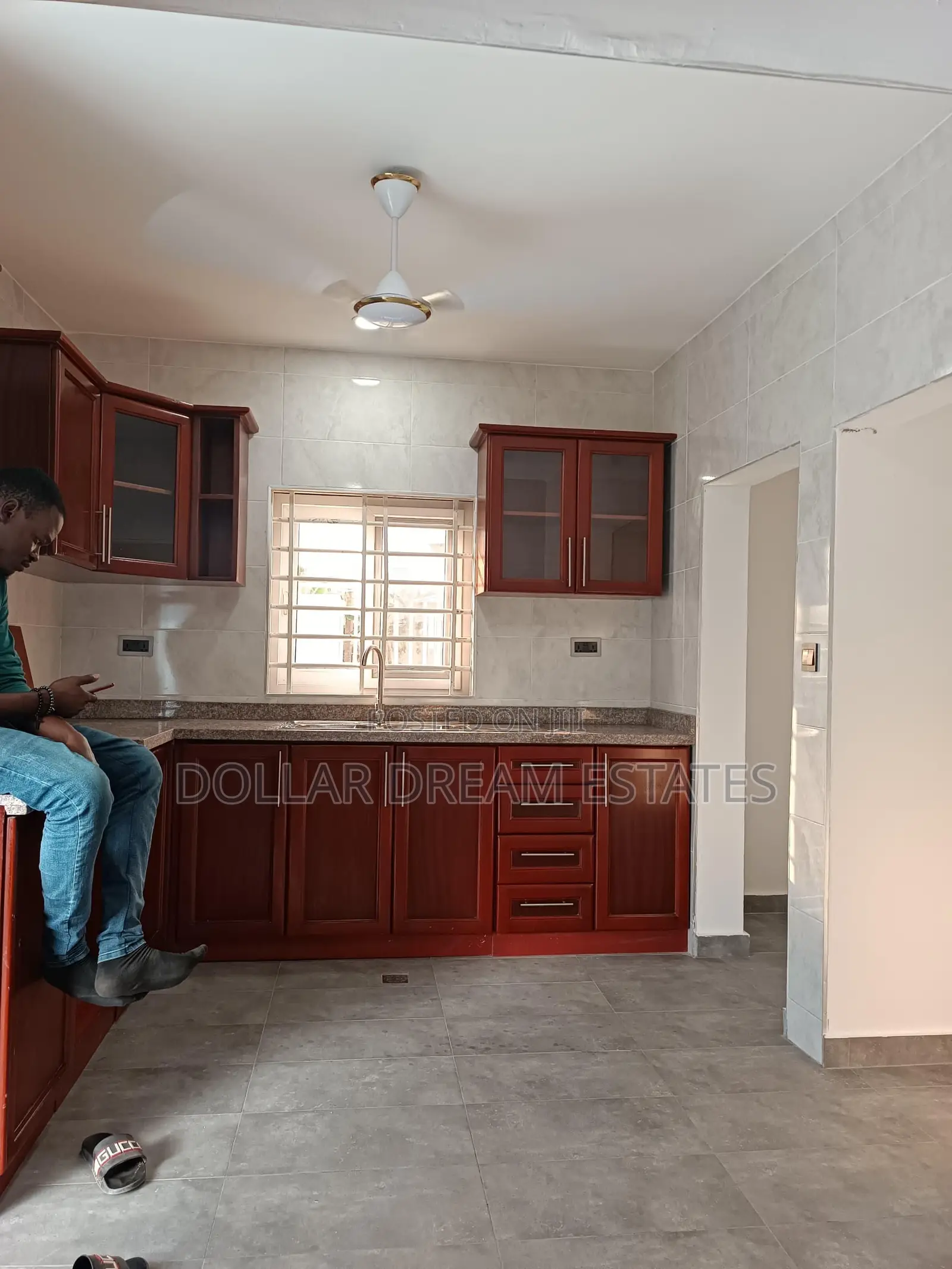 2bdrm Apartment in Agbogba for rent