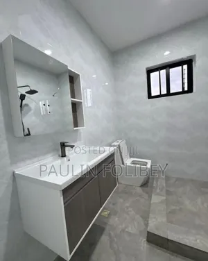3bdrm House in Dg Property, Lake Side Estate for sale