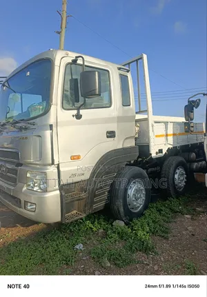 Multi Axle Gold Truck