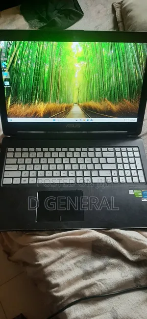 Laptop Asus Q551 8GB Intel Core I7 HDD+SSD 1T