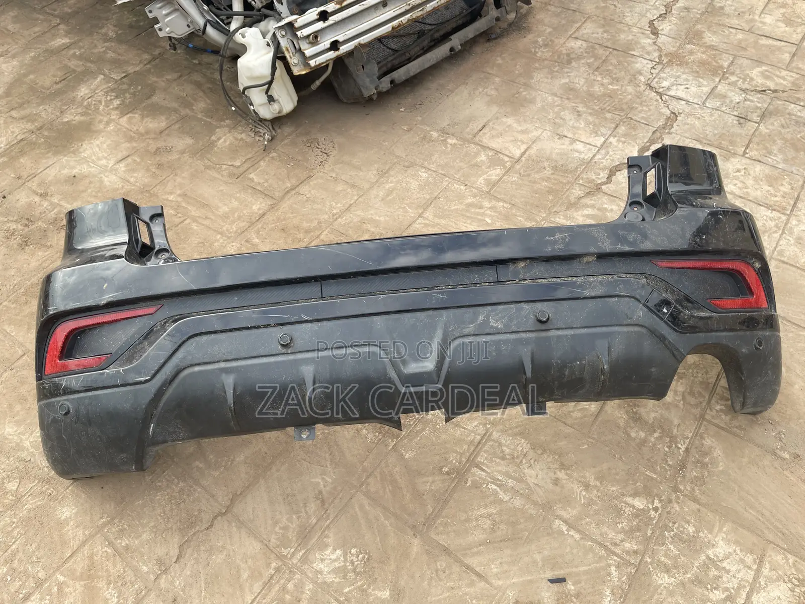 Mitsubishi Outlander Sports 2018 Back Bumper Available