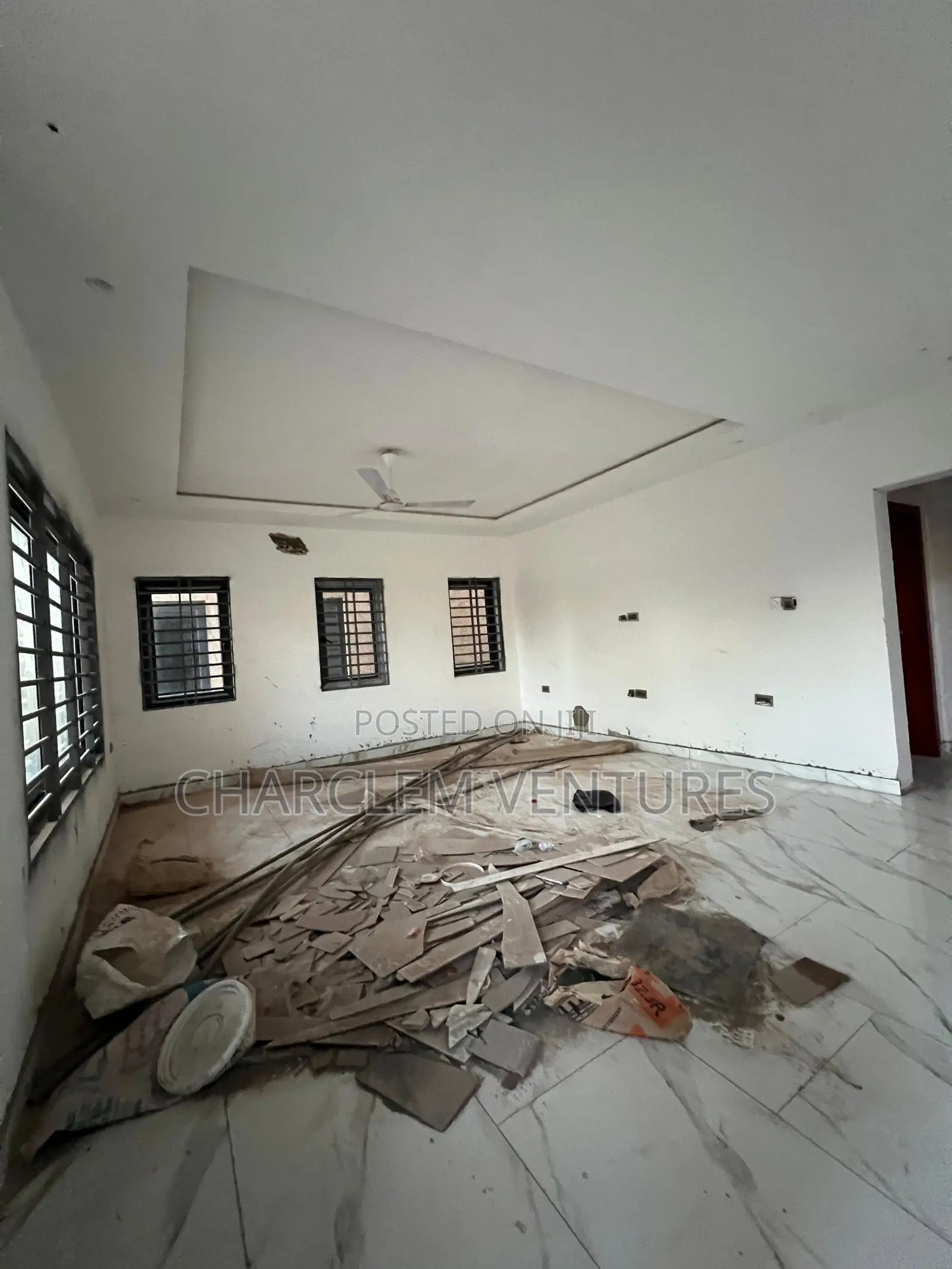 3bdrm Townhouse / Terrace in Charclem Ventures, Ashomang Estate