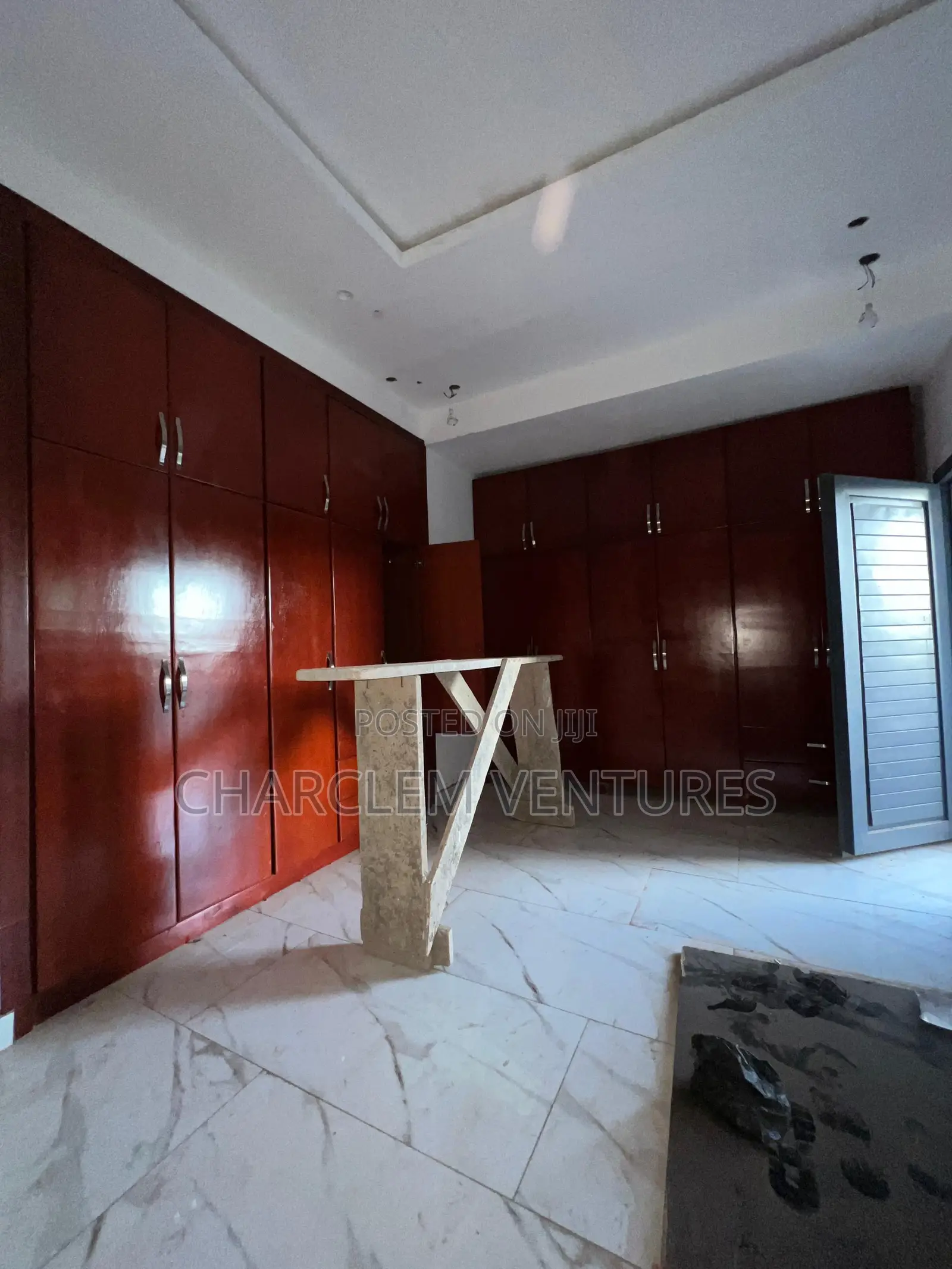 3bdrm Townhouse / Terrace in Charclem Ventures, Ashomang Estate