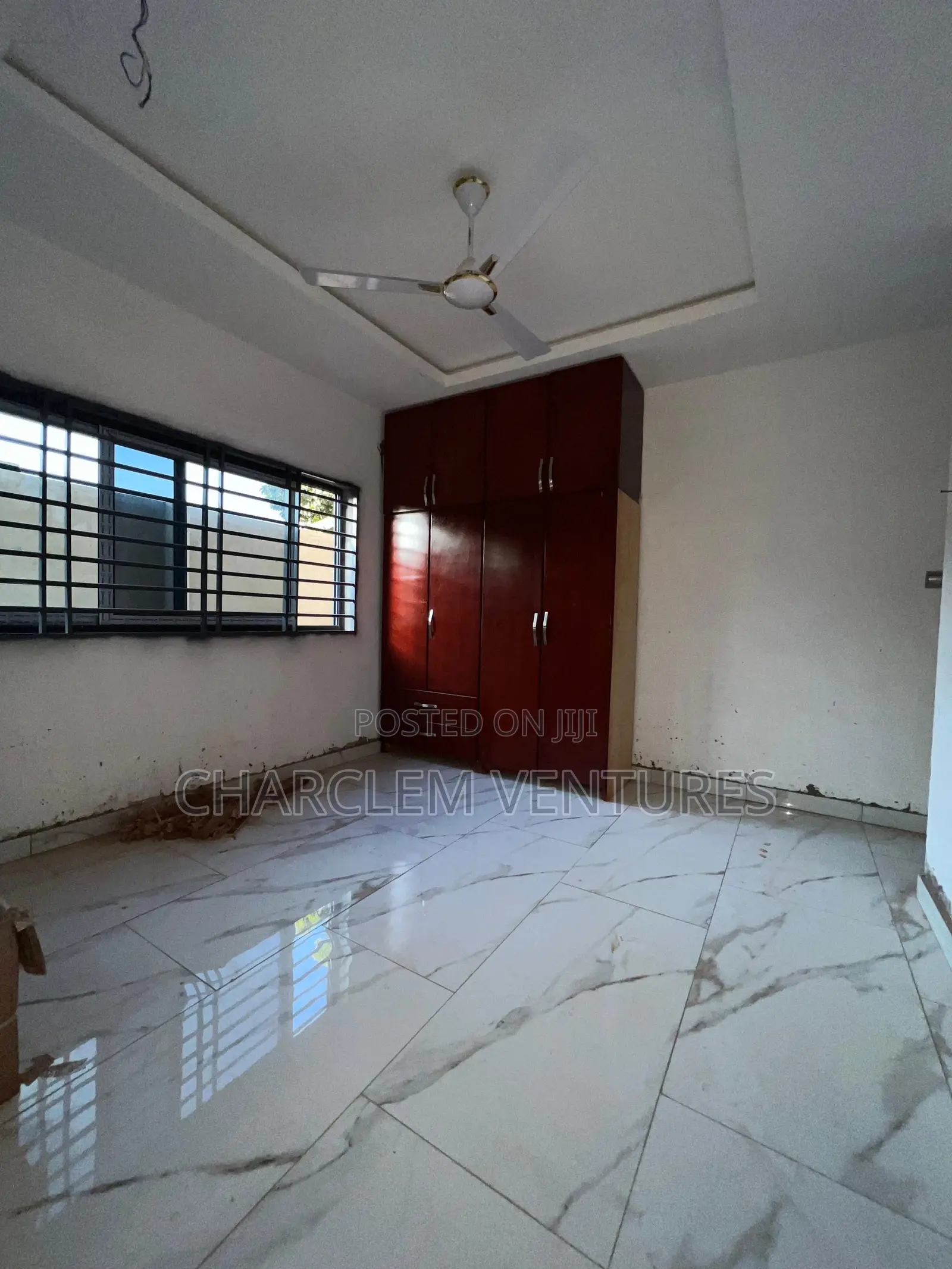 3bdrm Townhouse / Terrace in Charclem Ventures, Ashomang Estate
