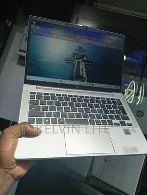 Laptop HP EliteBook 830 G7 8GB Intel Core i5 SSD 256GB