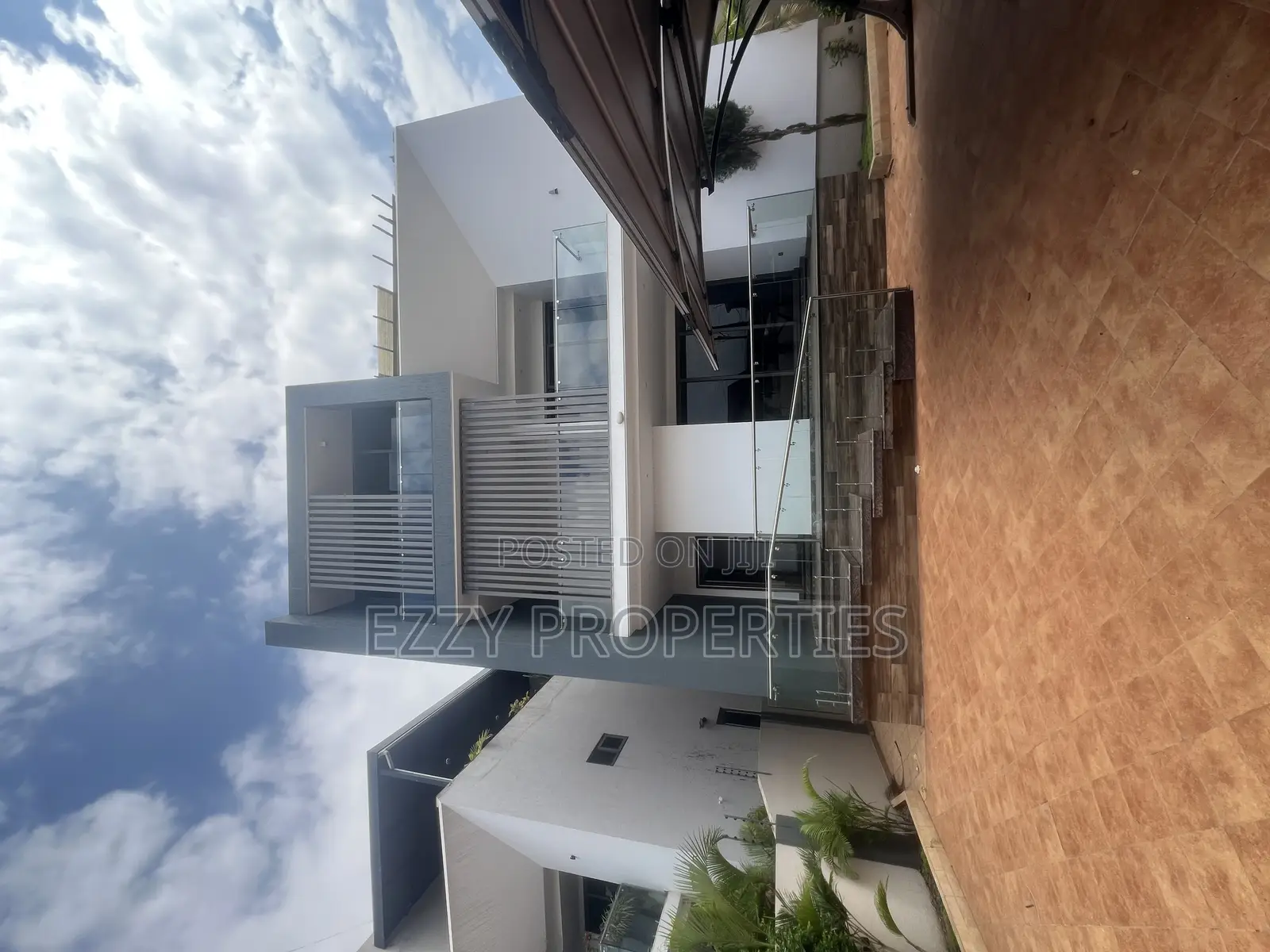 4bdrm House in East Legon for rent