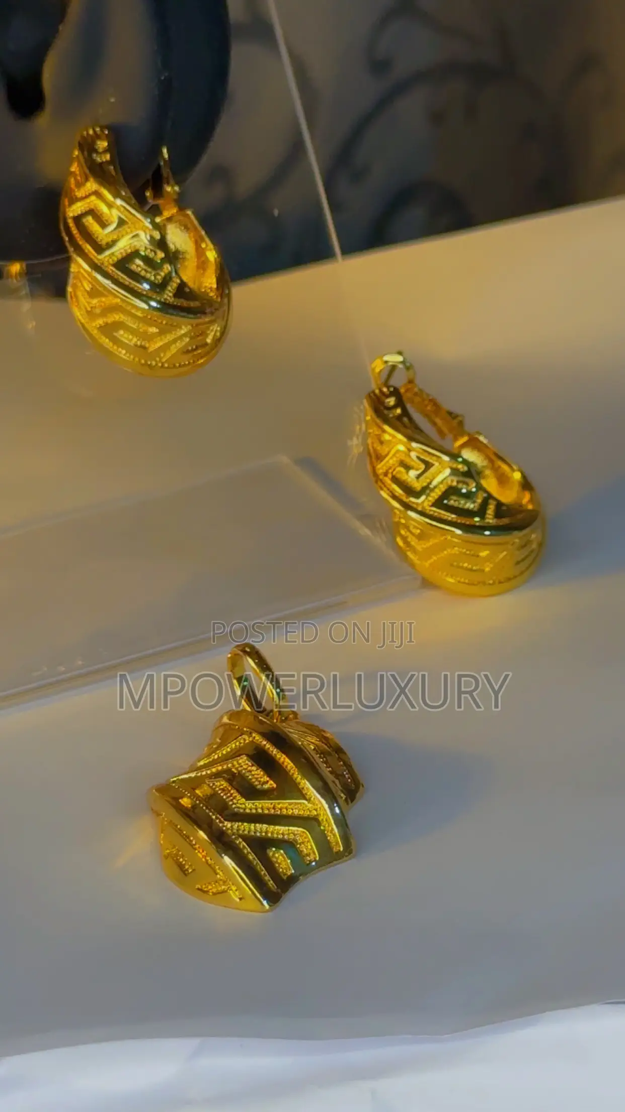 Luxurious Pendant and Earrings