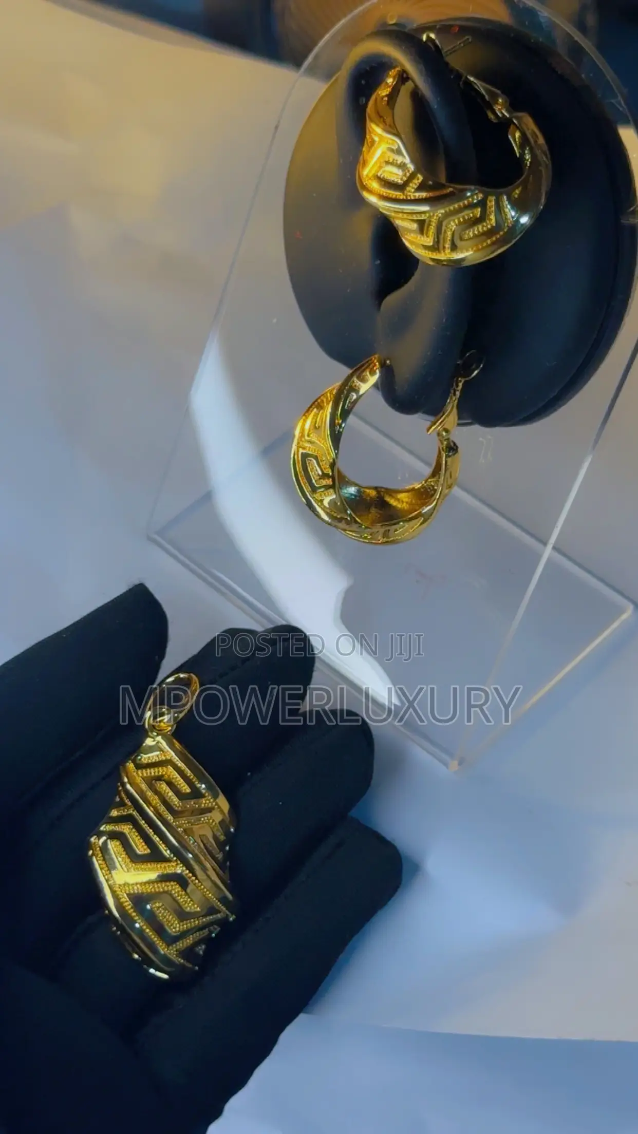 Luxurious Pendant and Earrings