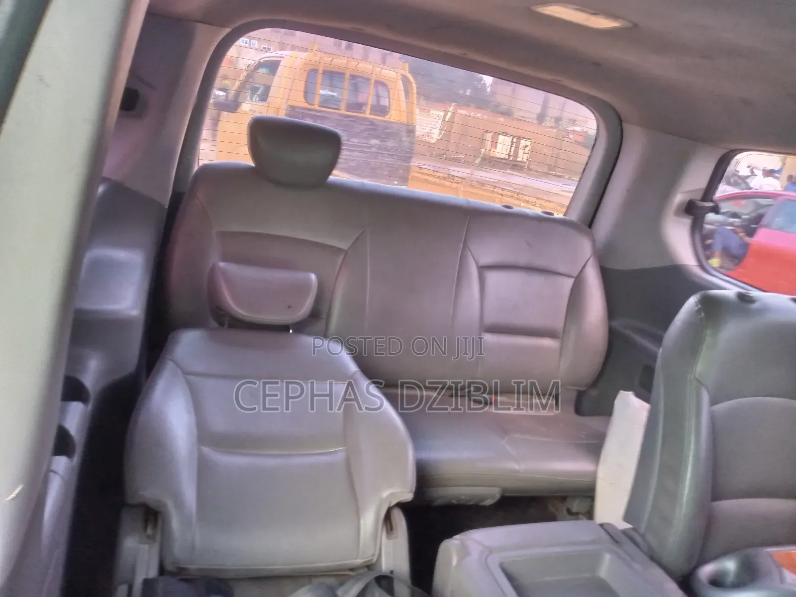 Hyundai Starex 2011 Black