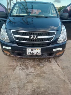 Hyundai Starex 2011 Black