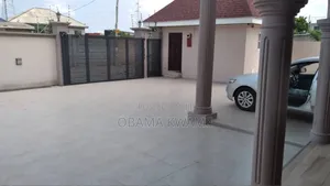 9bdrm House in Laryea Homes, East Legon for sale