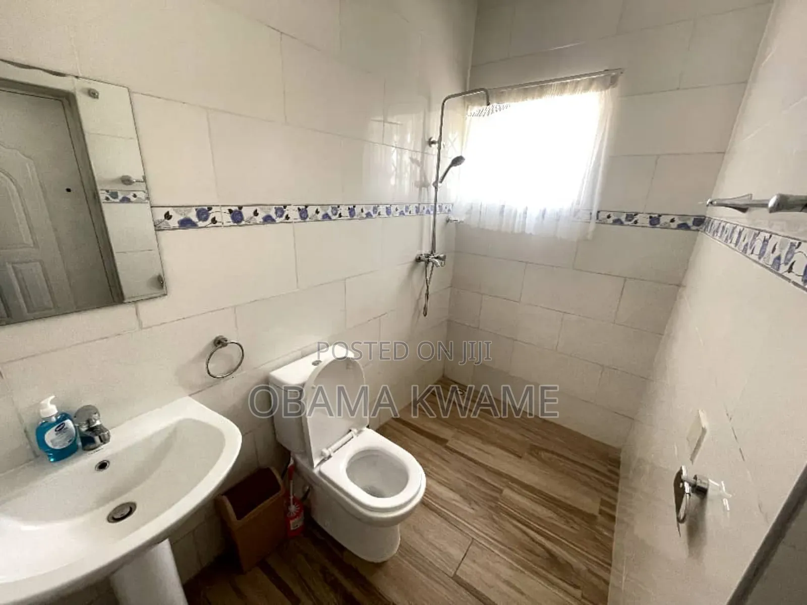 9bdrm House in Laryea Homes, East Legon for sale