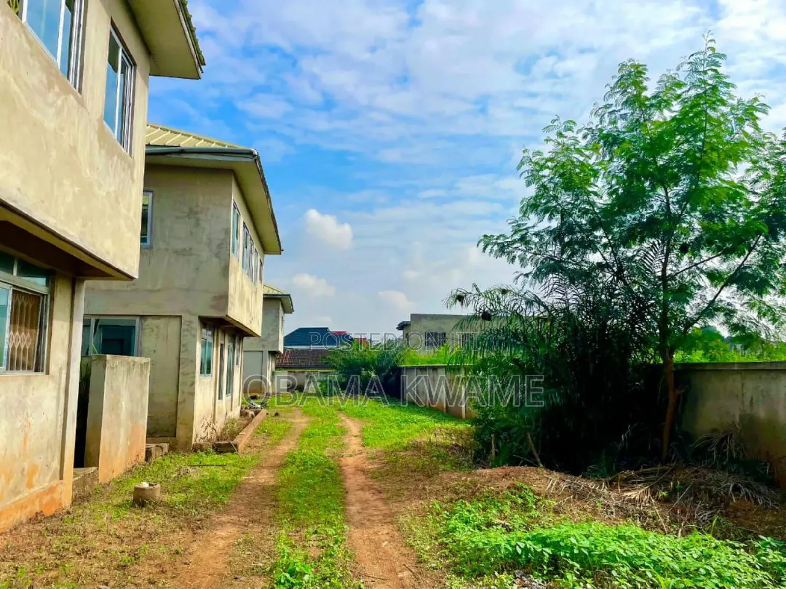18bdrm House in Laryea Homes, West Legon for sale