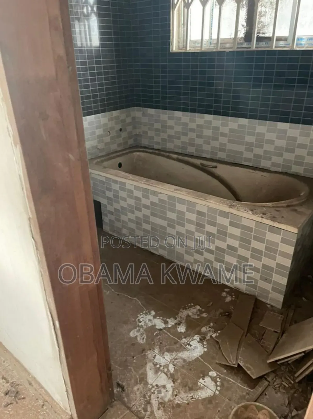 18bdrm House in Laryea Homes, West Legon for sale