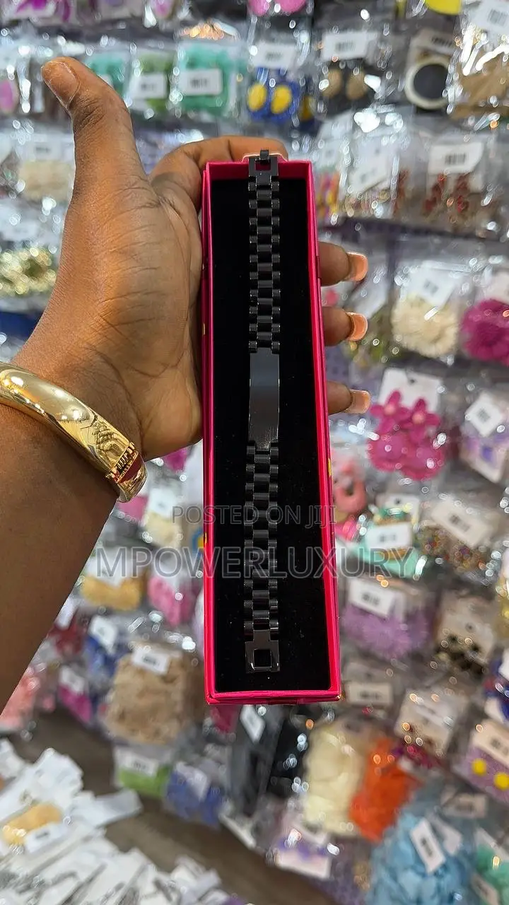 Momentum Stainless Steel Bracelet Unisex’S
