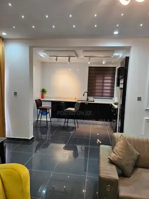 Furnished 2bdrm Apartment in Lakeside for sale