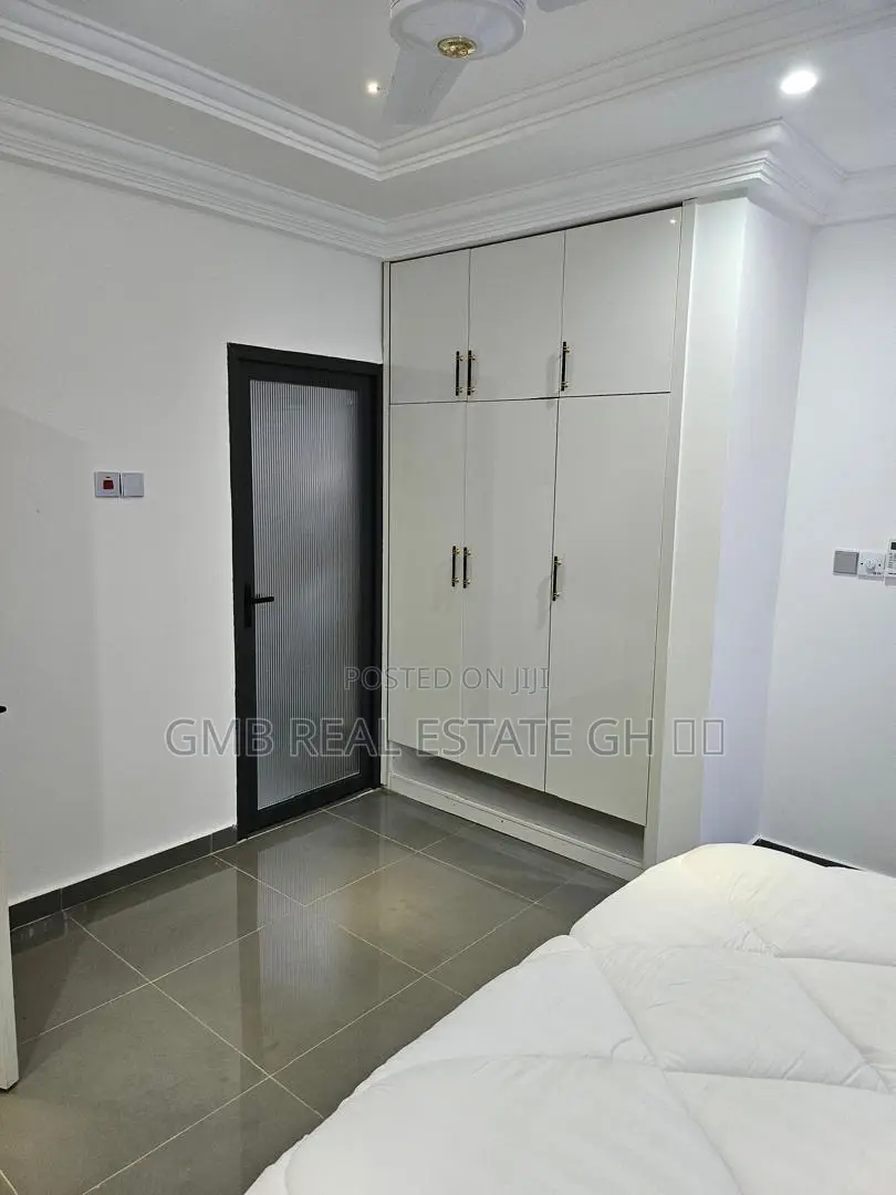 Furnished 2bdrm Apartment in Lakeside for sale