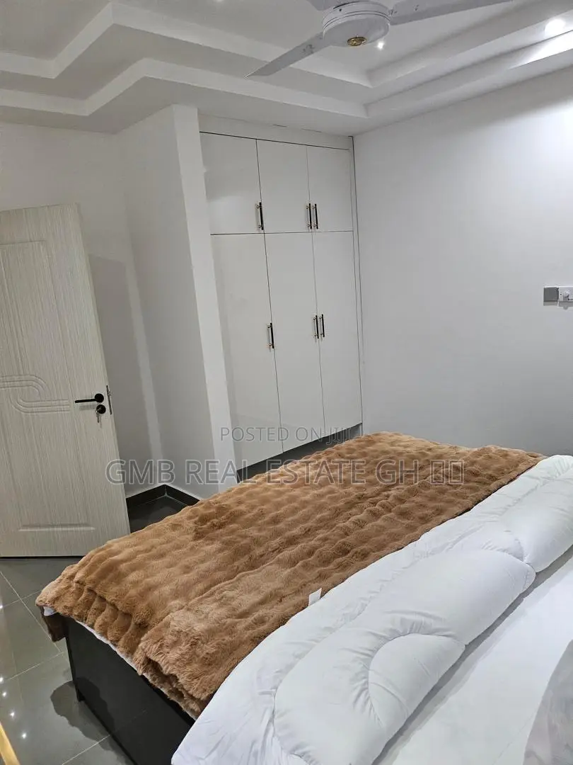 Furnished 2bdrm Apartment in Lakeside for sale