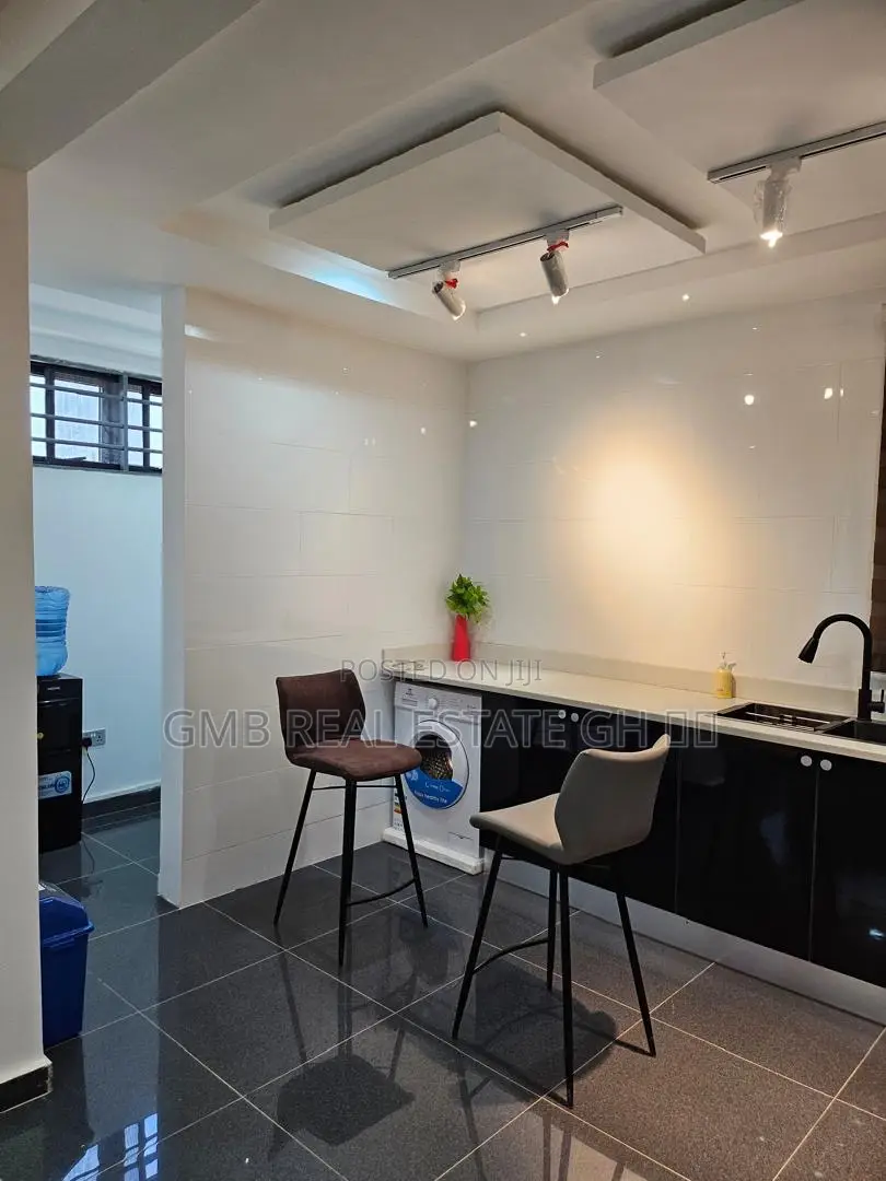 Furnished 2bdrm Apartment in Lakeside for sale
