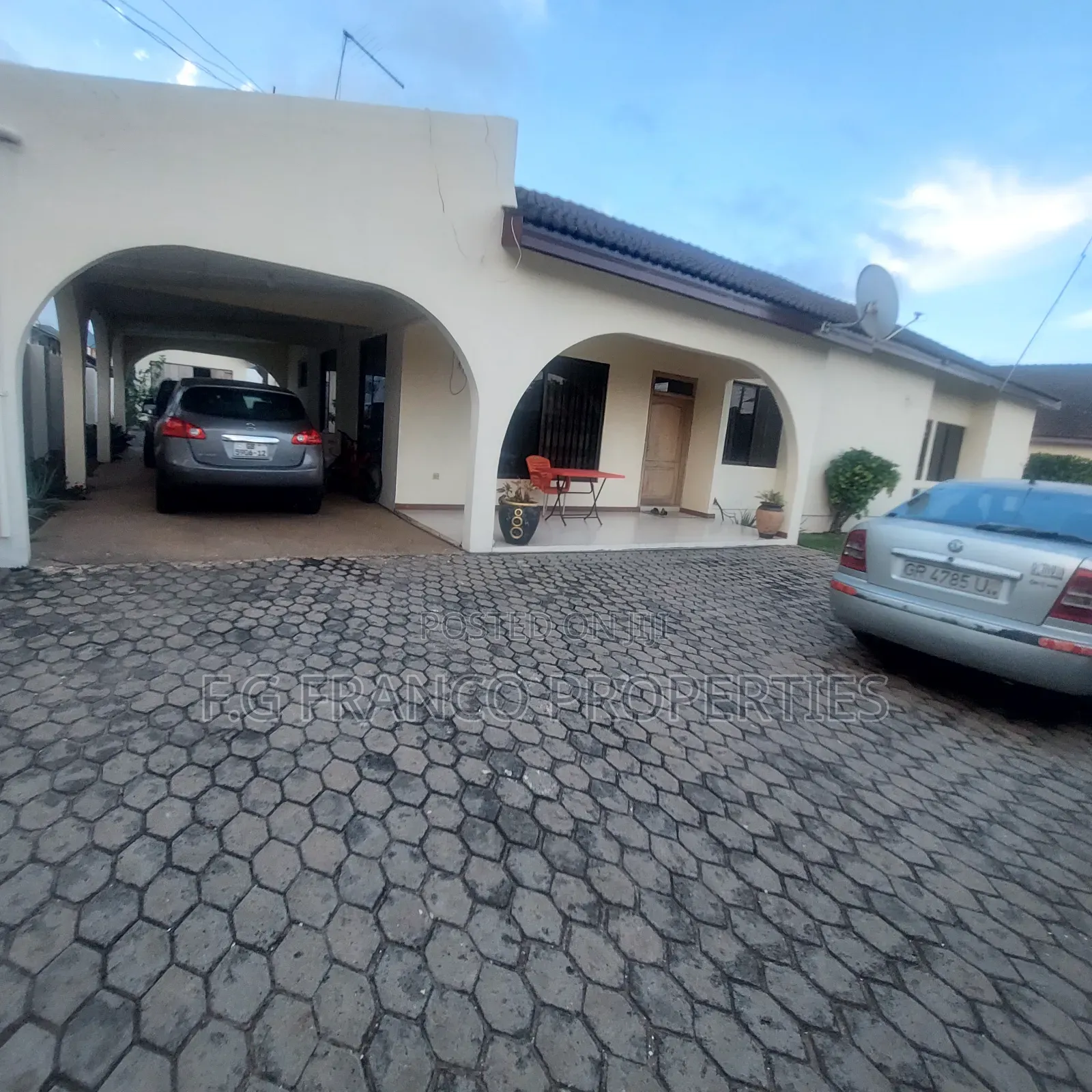 4bdrm House in Kg .Franco, Spintex for sale