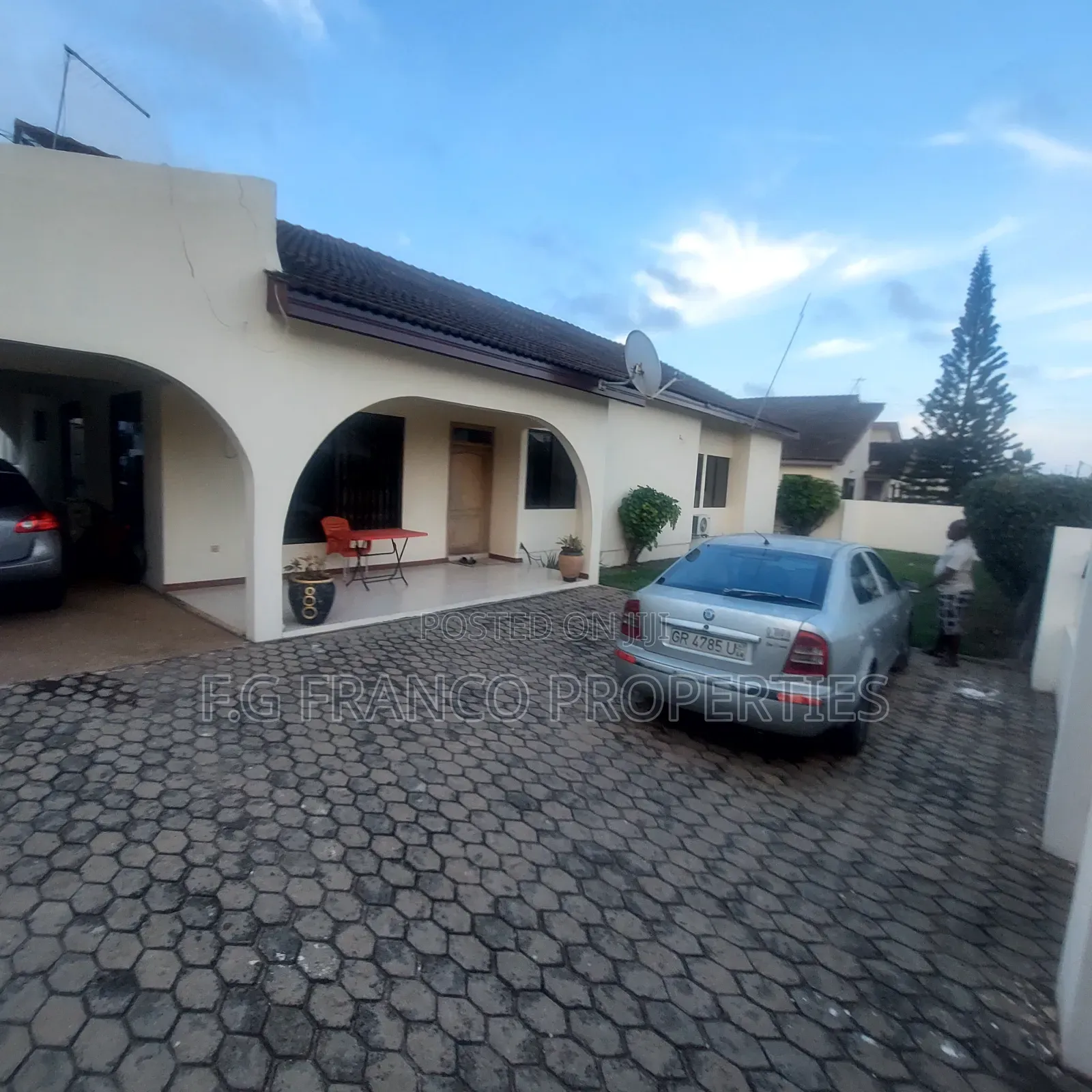 4bdrm House in Kg .Franco, Spintex for sale