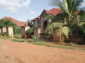 12bdrm House in Brother K Estate, Kumasi Metropolitan for sale