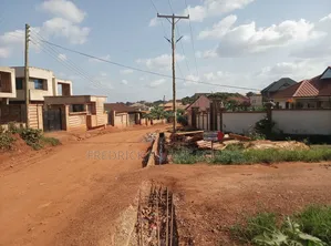 12bdrm House in Brother K Estate, Kumasi Metropolitan for sale