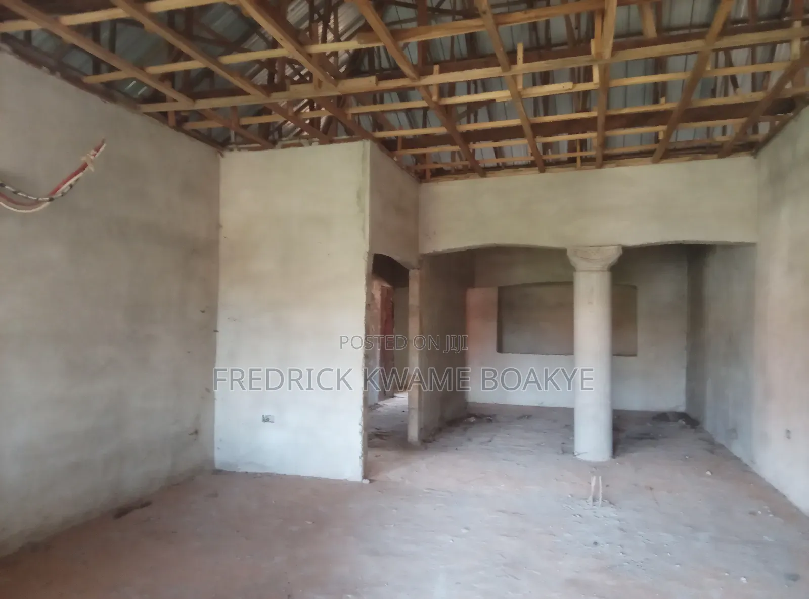 12bdrm House in Brother K Estate, Kumasi Metropolitan for sale