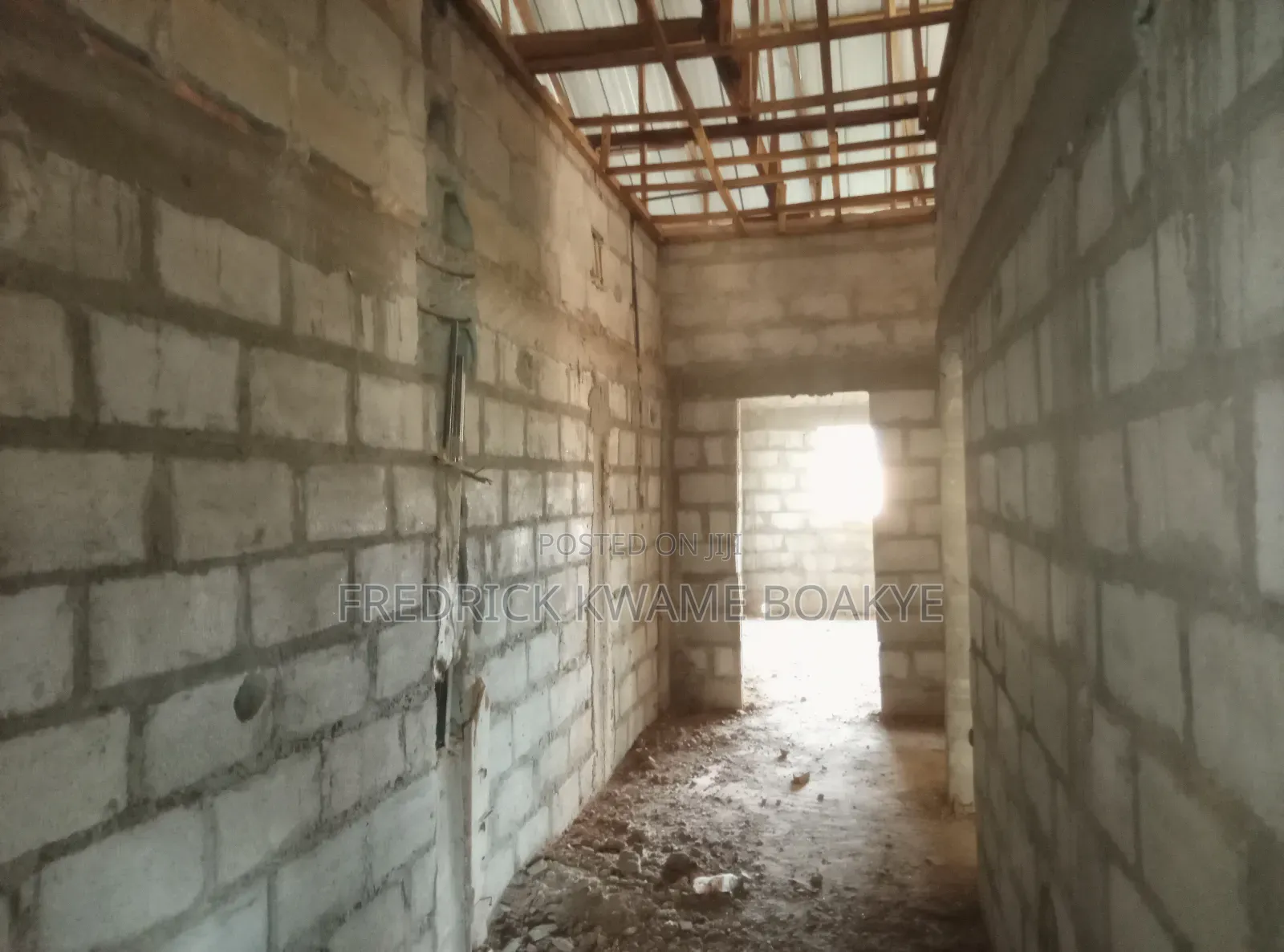 12bdrm House in Brother K Estate, Kumasi Metropolitan for sale
