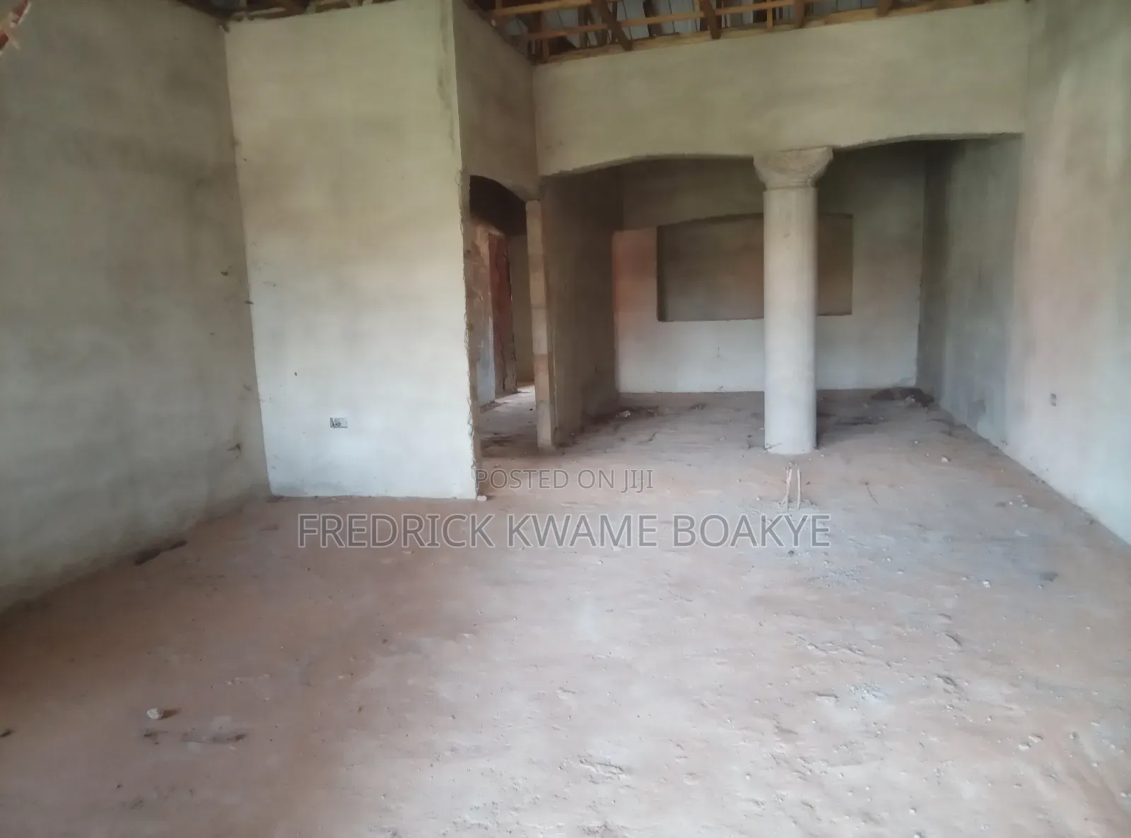 12bdrm House in Brother K Estate, Kumasi Metropolitan for sale