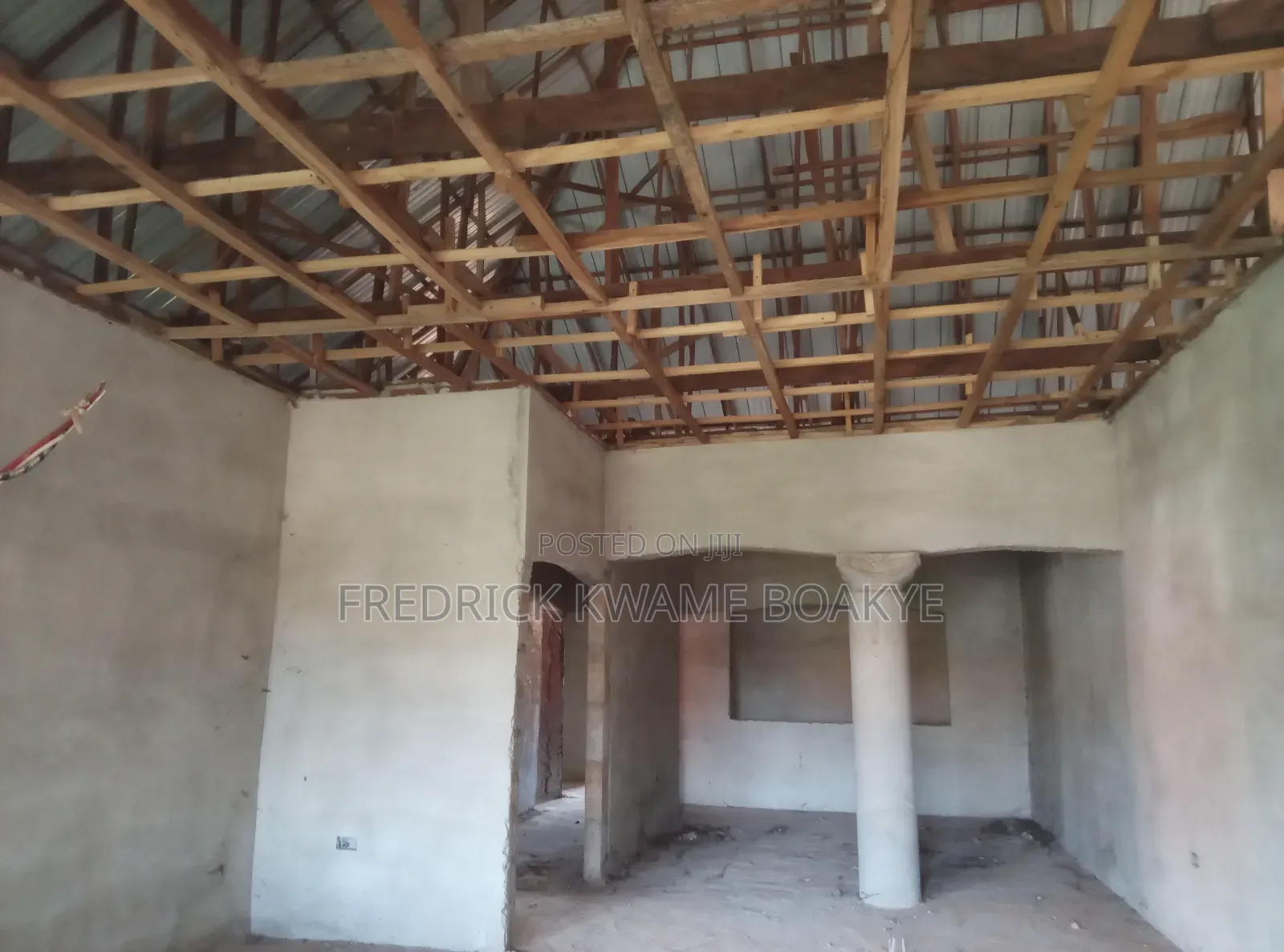 12bdrm House in Brother K Estate, Kumasi Metropolitan for sale