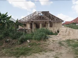 4 Bedrooms House For Sale