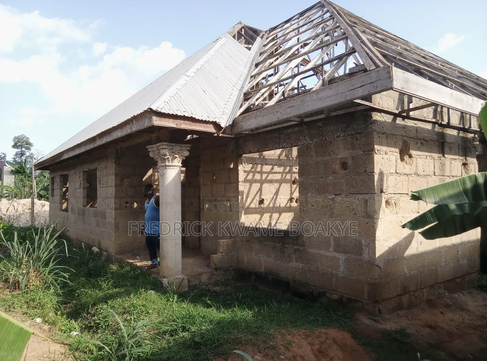 4 Bedrooms House For Sale