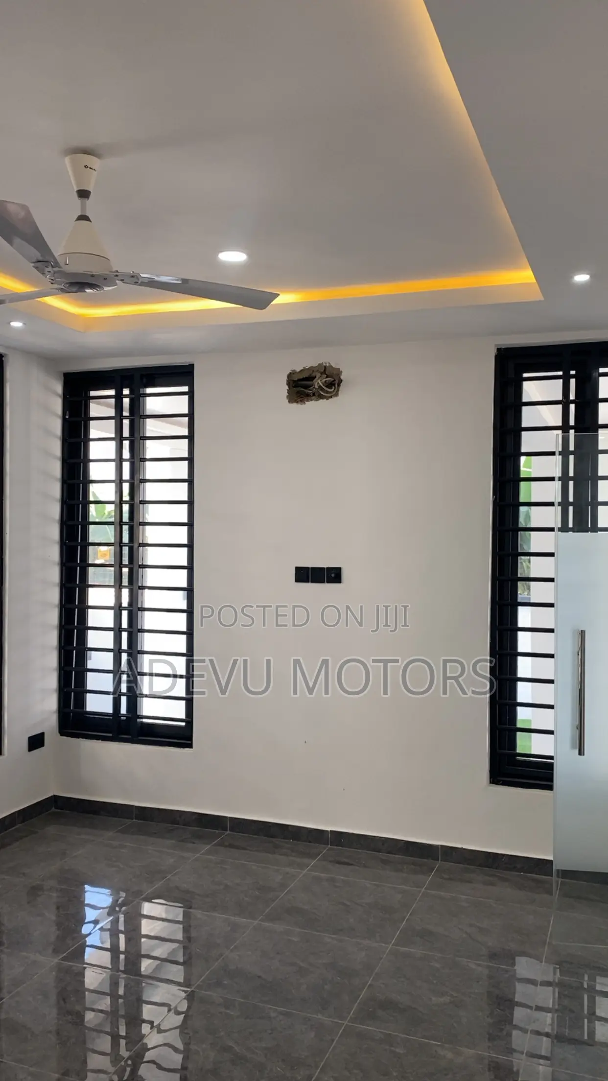 9bdrm Apartment in Adevu Homes, Oyarifa for sale