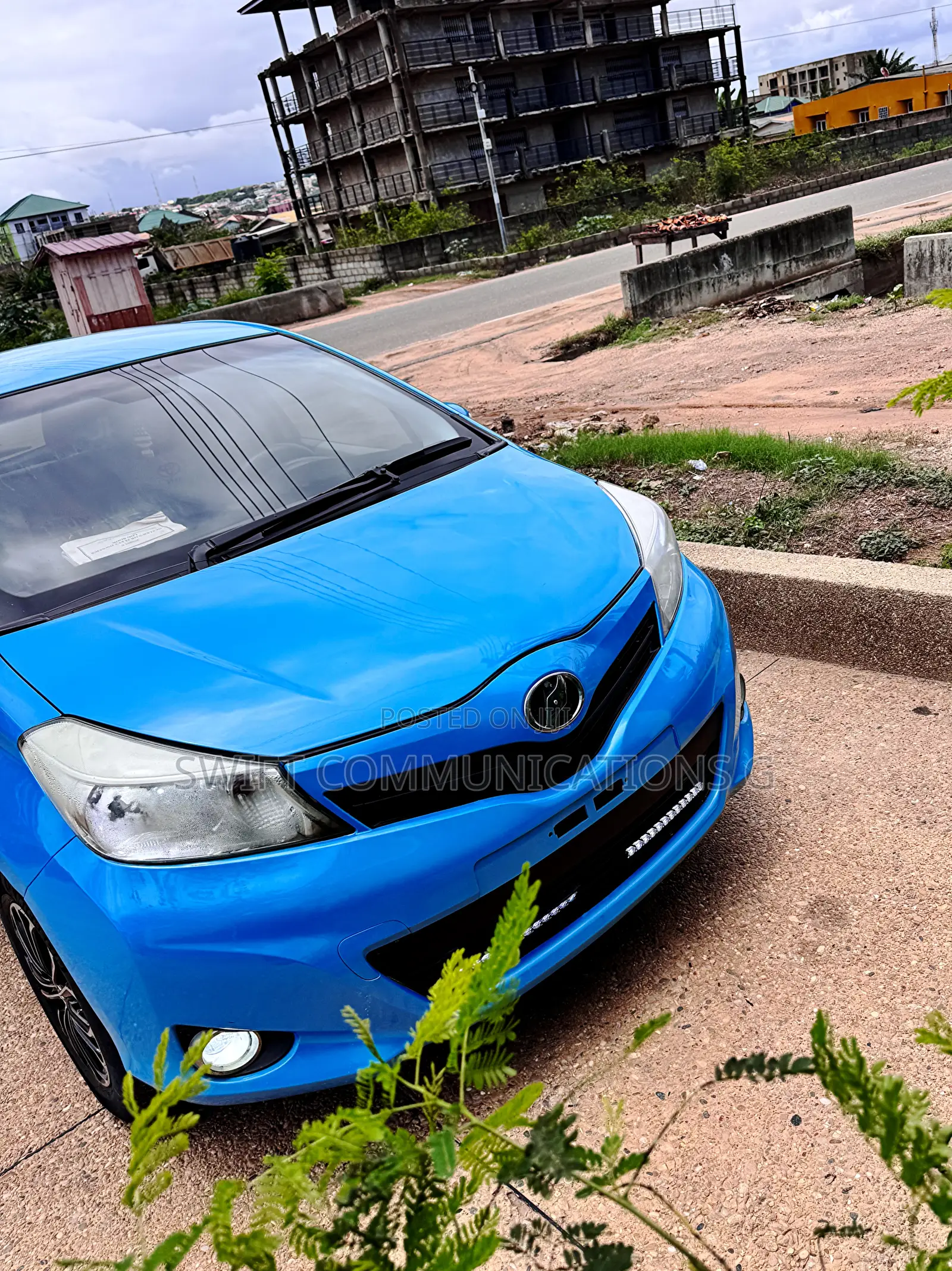 Toyota Vitz 1.3 FWD 5dr 2012 Blue