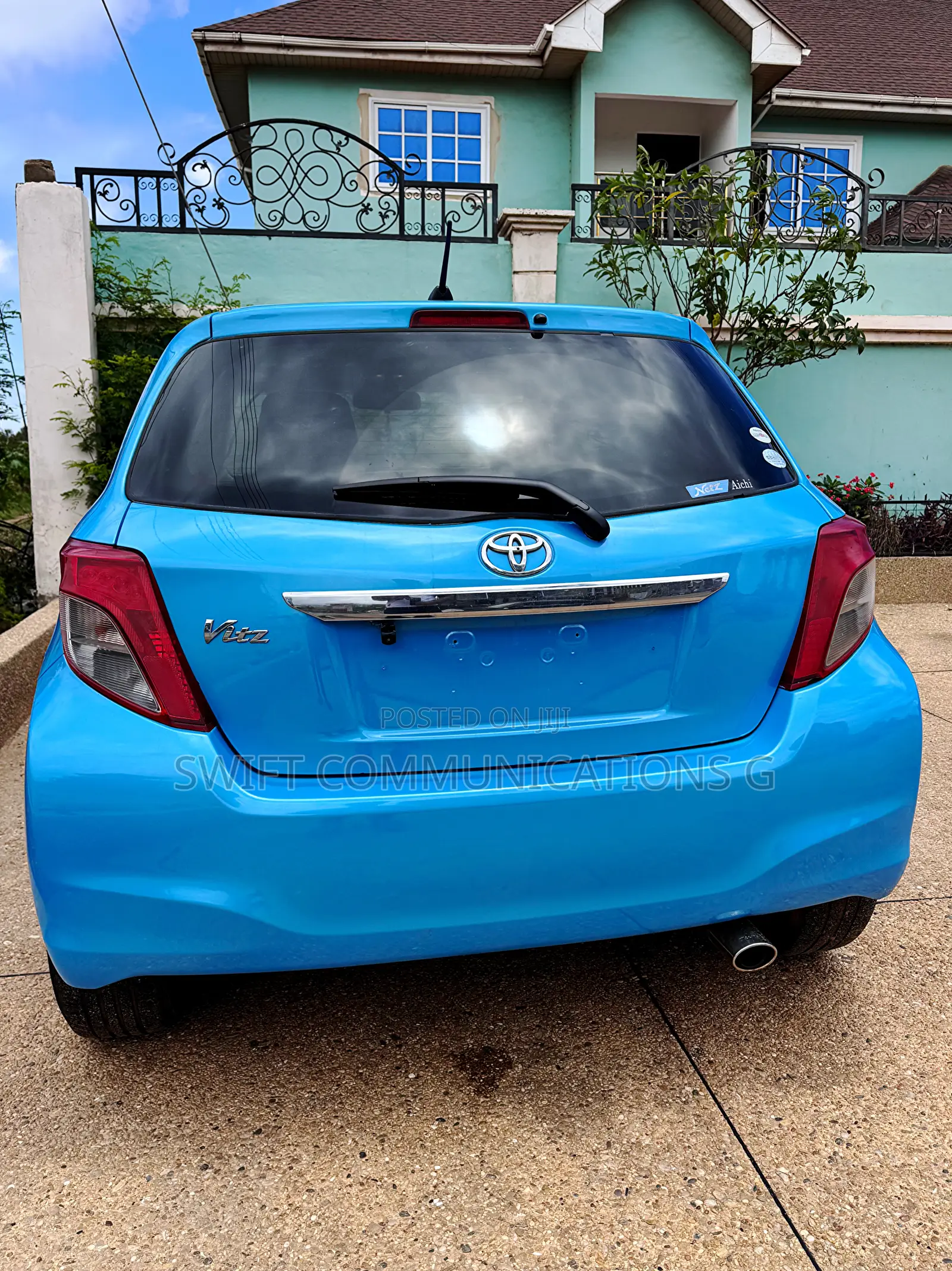 Toyota Vitz 1.3 FWD 5dr 2012 Blue