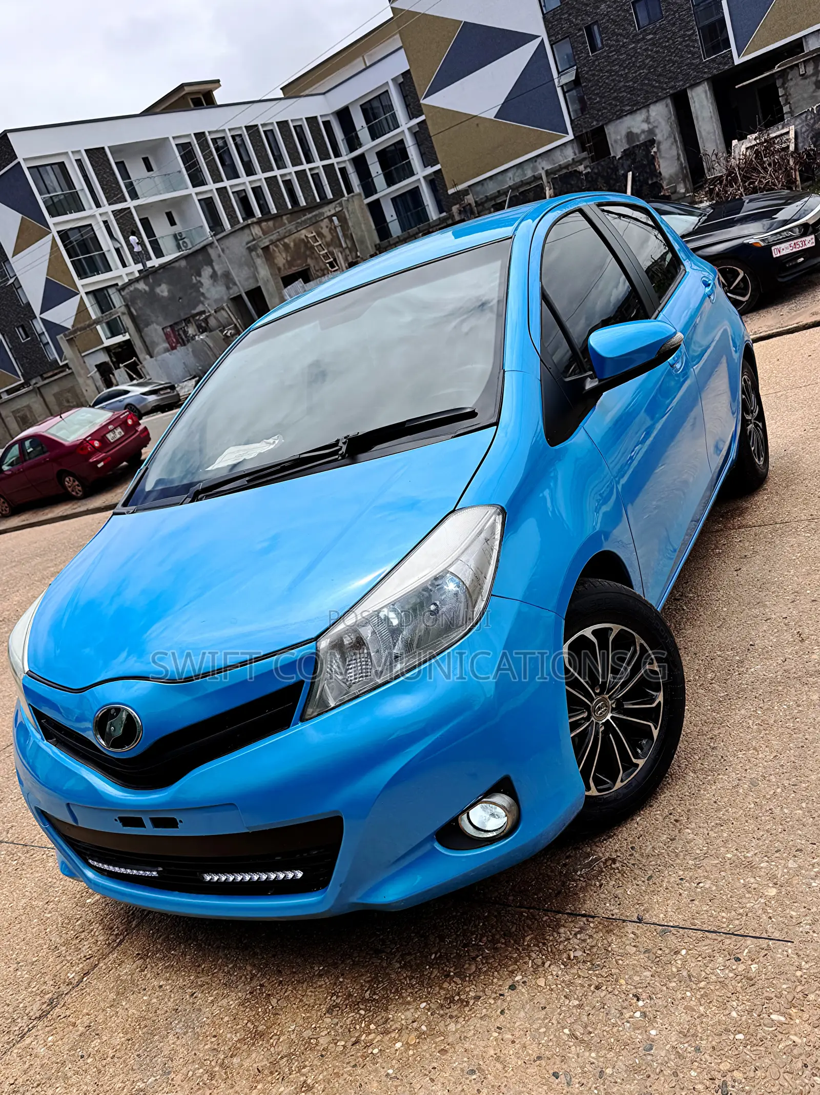 Toyota Vitz 1.3 FWD 5dr 2012 Blue